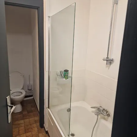 45m2 à *